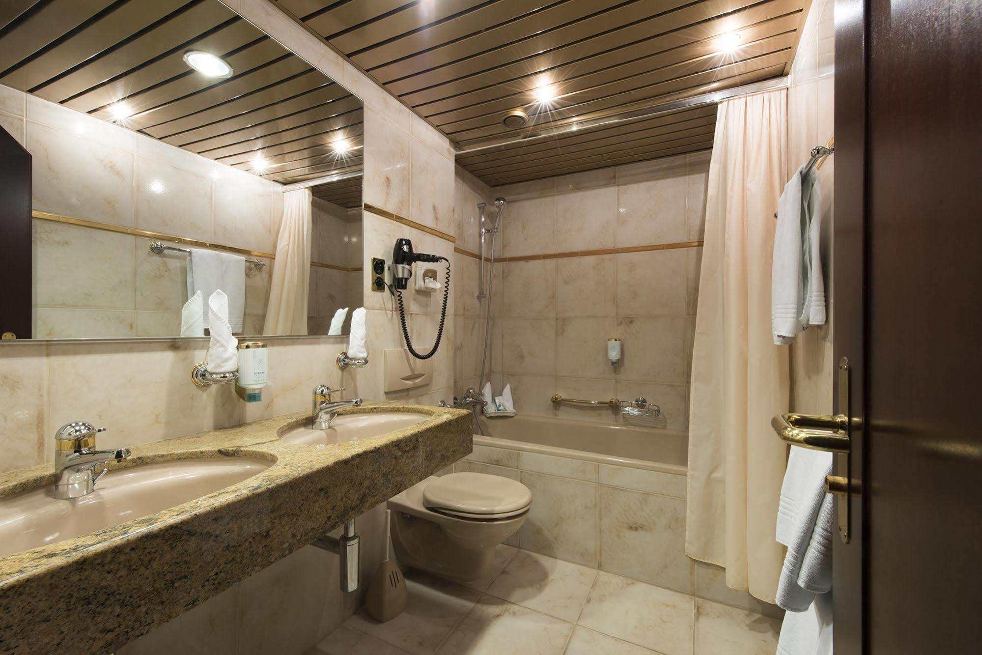 Bad Horn - Hotel & Spa Luaran gambar
